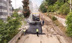 Asfalt çalışmalarını aralıksız sürdürüyor