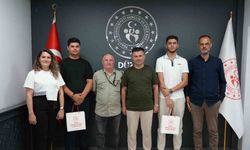 Başarılı sporcuları ağırladı