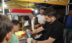 Köyde açık hava sinema keyfi
