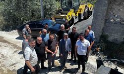 Köylerde sıcak asfalt çalışmaları sürüyor