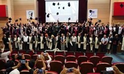 Lisansüstü Eğitim Enstitüsü’nde 948 mezun diplomasını aldı