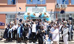 Özel çocuklar mezuniyet coşkusu yaşadı