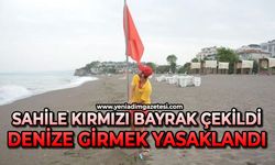 Sahile kırmızı bayrak çekildi: Denize girmek yasaklandı