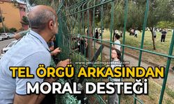 Tel örgü ardında sınav molası: Velilerden çocuklarına moral desteği