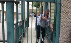 YKS heyecanı: Öğrenciler salonda, aileler dışarda ter döktü