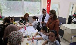 Anne-çocuk atölyelerinde miniklerin yetenekleri takip etti