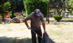 Sabah temizlenen parkı bu hale getirdiler