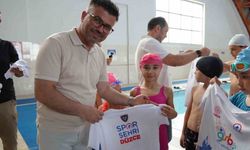 Yaz spor okulları sporcularına hediye