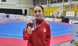 44 kiloda şampiyon oldu
