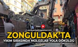 Zonguldak’ta yıkım sırasında molozlar yola döküldü
