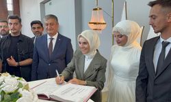Bakan Göktaş, gençlerin nikah şahidi oldu