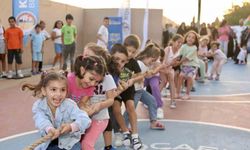 Çocuk şenlikleri ile miniklerin yüzü gülüyor