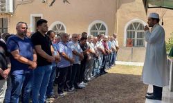 Derede ölü bulunan adamın cenazesi defnedildi