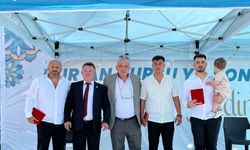 Kur’an kursunu bitiren öğrencilere bisiklet sürprizi