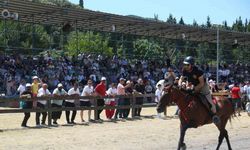 Rahvan at yarışları heyecanında sıra Gölcük koşusunda