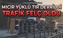 Mıcır yüklü tır devrildi: Trafik felç oldu