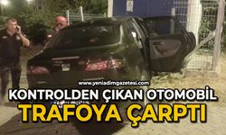 Kontrolden çıkan otomobil trafoya çarptı