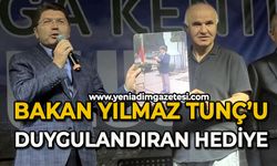 Bakan Yılmaz Tunç'a duygulandıran hediye