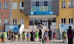 76 bin 838 öğrenci için ders zili çaldı