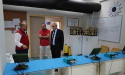 Arslantürk, Bahçeşehir Gençlik Merkezi’ni inceledi