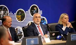Bakan Işıkhan: Her seferinde küllerimizden yeniden doğmasını bildik