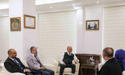 Hayırsever Nursel Metin’den tıbbi cihaz bağışı