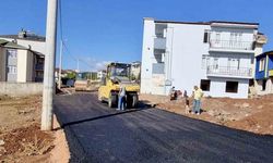 İki mahallede sıcak asfalt serimi tamamlandı