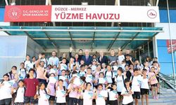 Roman çocuklar yüzme öğrendi
