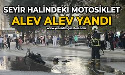 Seyir halindeki motosiklet alev alev yandı