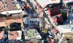 Çöken bina havadan görüntülendi