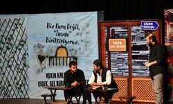 Filistin’in çığlığı "Aynalar" oyunu ile Başiskele’de yankılandı