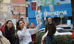 Gelenek bozulmadı: Ağaçlar yine kitap açtı