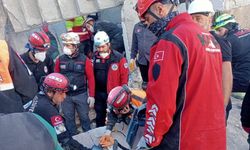 Kartepe Belediyesi ekipleri, Gebze’deki arama-kurtarma çalışmalarına katıldı