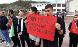 Lise öğrencileri Gazze için yürüdü
