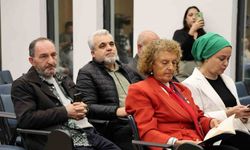Yerel yazar ve şairler fuarda sahneye çıktı