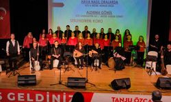 Bolu’da "Karışık Kaset 2" konserine yoğun ilgi