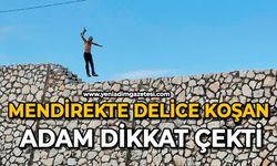 Mendirekte delice koşan adam dikkat çekti