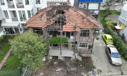 Atıl durumdaki tarihi yapı kütüphane oluyor