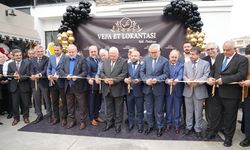 İş ve siyaset dünyası açılışta buluştu