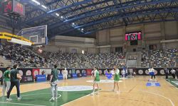 Kadın Basketbol - Dardanel Çanakkale Belediyespor maçı yarım saate yakın durdu