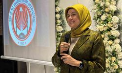 Kızılay Genel Başkanı Yılmaz, hocası için düzenlenen veda programına katıldı