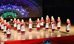 Öğretmenlerden unutulmaz kültür ve sanat gecesi