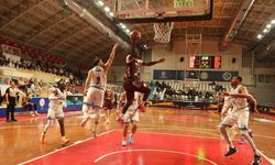 Türkiye Basketbol Ligi: Kocaeli BŞB Kağıtspor: 61 - Bandırma Bordo Basketbol: 82