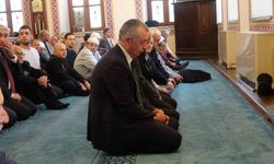 Valisi Aktaş, Atatürk’ün ölümünün 87. yılı için okutulan mevlide katıldı