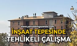 İnşaat çatısında tehlikeli çalışma