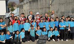 Öğrenciler hem eğlendi hem temizlik yaptı