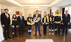 Vali Aslan acil sağlık çalışanları ağırladı