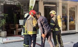 Depoda başlayan yangın mahallede paniğe yol açtı