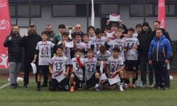 Şampiyon İsmetpaşa ortaokulu oldu