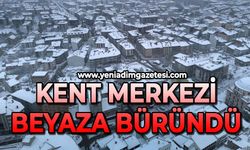 Kent merkezi beyaza büründü